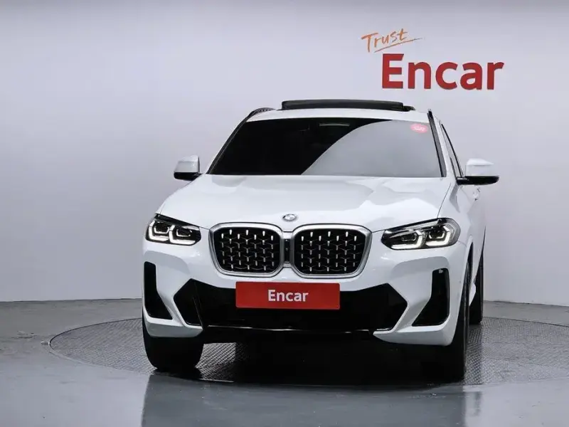 2024 BMW X4 с пробегом 23 098 км