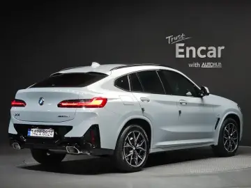 2023 BMW X4 с пробегом 15 897 км
