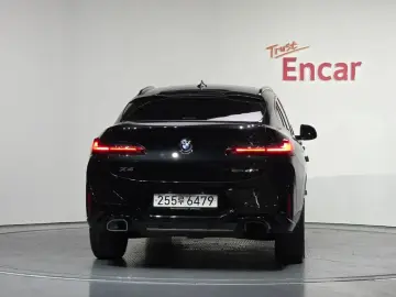 2023 BMW X4 с пробегом 32 663 км
