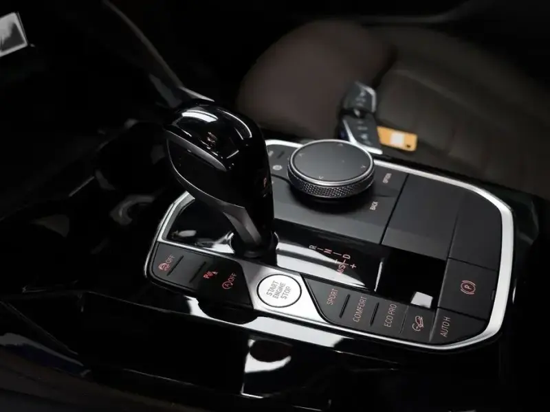 2023 BMW X4 с пробегом 32 663 км