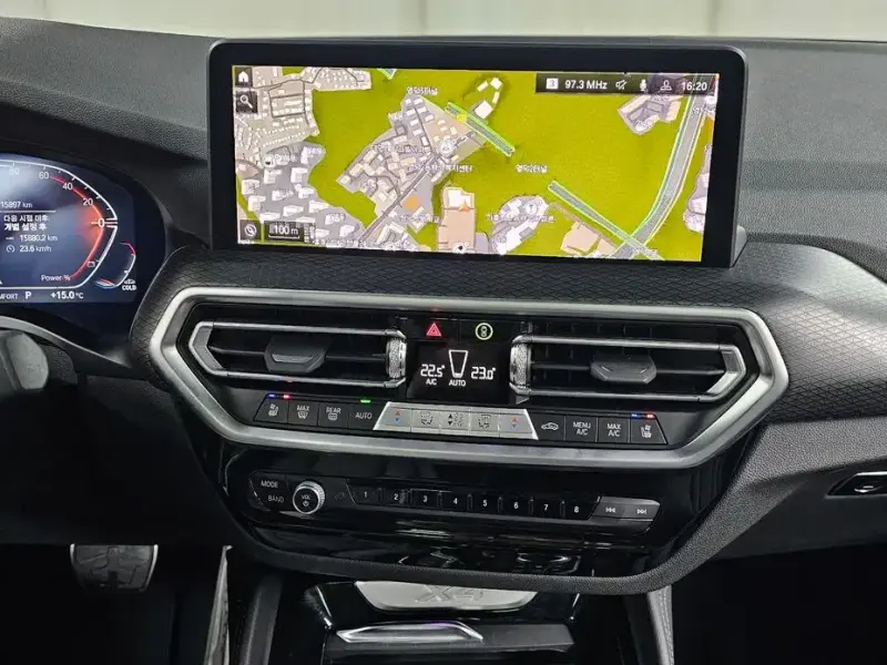 2023 BMW X4 с пробегом 15 897 км