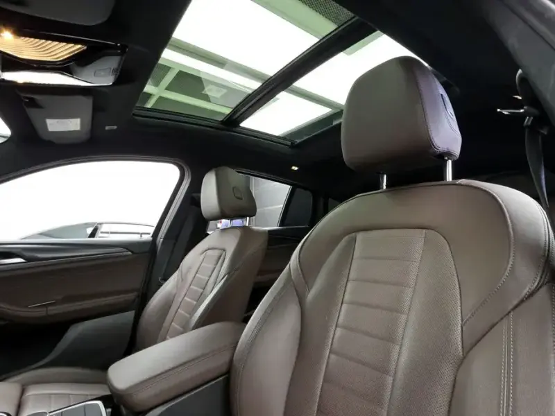 2023 BMW X4 с пробегом 32 663 км