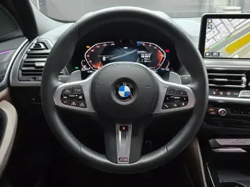 2025 BMW X4 с пробегом 9 175 км
