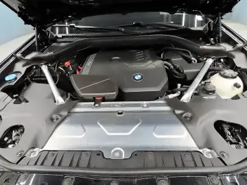 2023 BMW X4 с пробегом 16 800 км