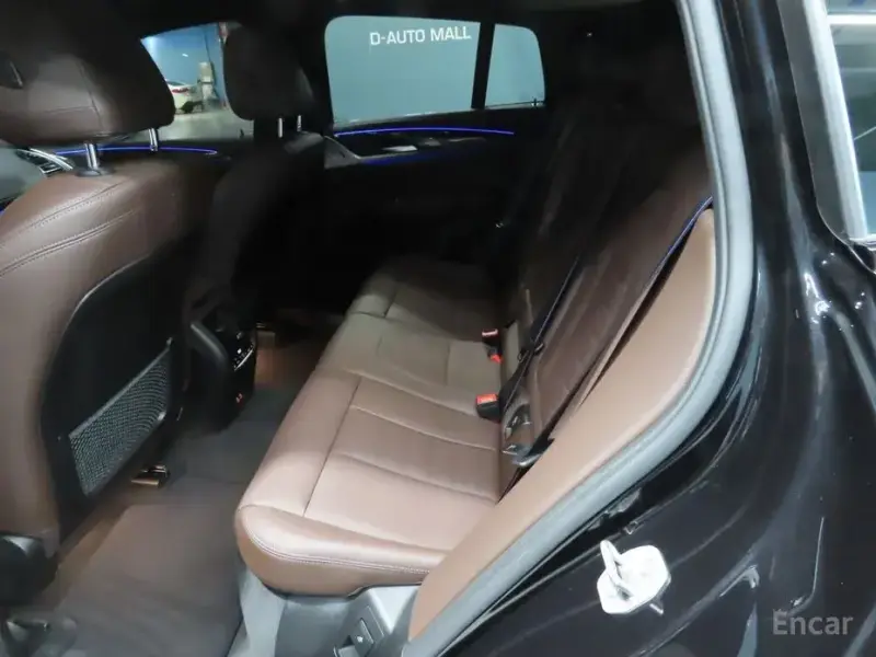 2023 BMW X4 с пробегом 16 800 км