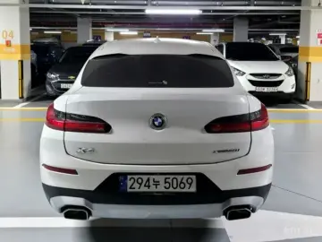 2024 BMW X4 с пробегом 11 700 км