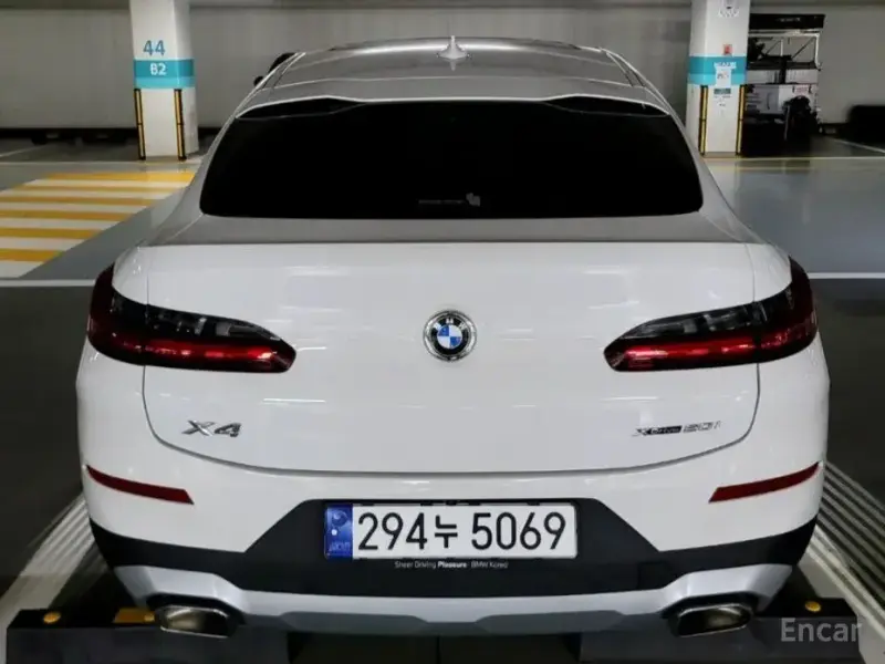 2024 BMW X4 с пробегом 11 700 км