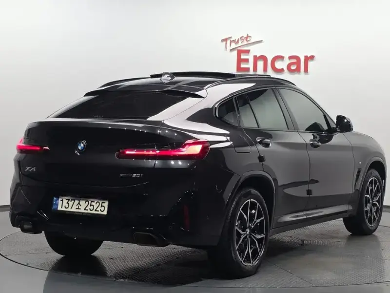 2023 BMW X4 с пробегом 66 823 км