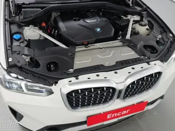 2025 BMW X4 с пробегом 16 854 км