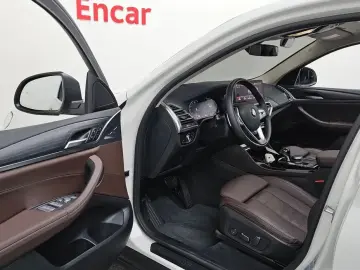 2025 BMW X4 с пробегом 16 854 км