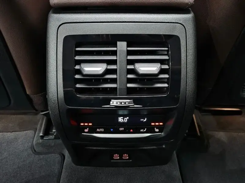 2025 BMW X4 с пробегом 16 854 км