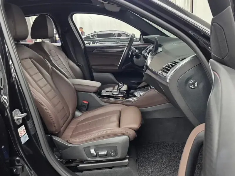 2023 BMW X4 с пробегом 64 045 км