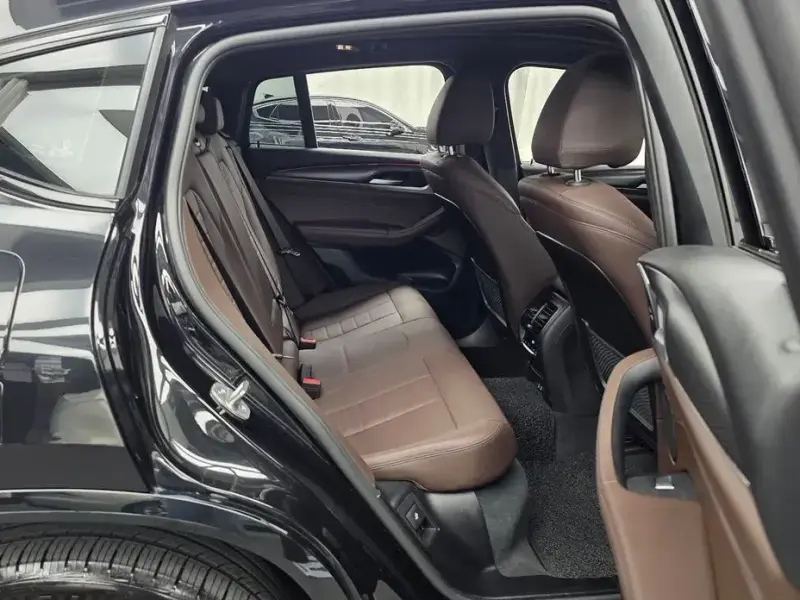 2023 BMW X4 с пробегом 64 045 км
