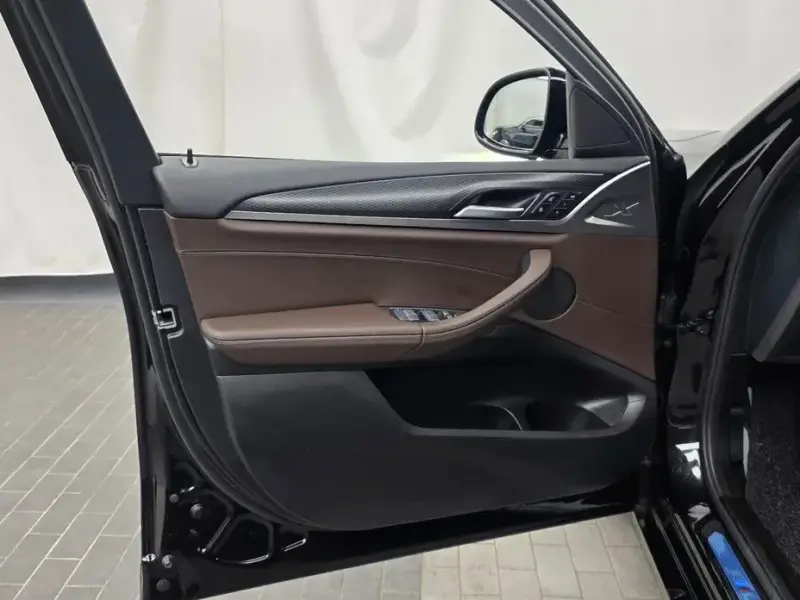 2023 BMW X4 с пробегом 64 045 км