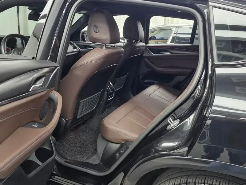 2023 BMW X4 с пробегом 64 045 км