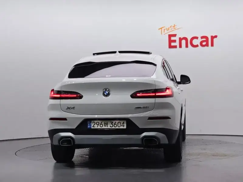 2024 BMW X4 с пробегом 32 638 км