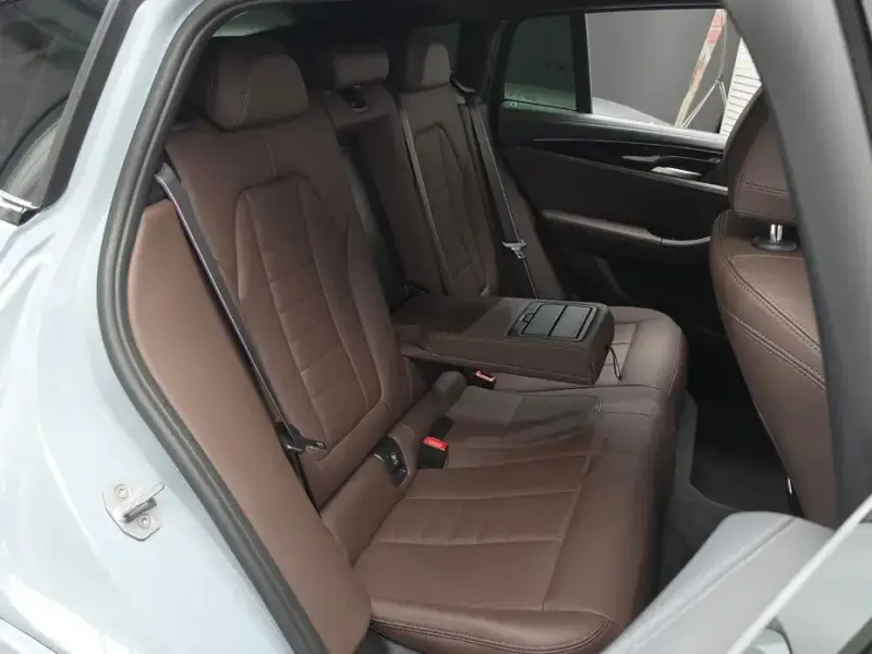 2024 BMW X4 с пробегом 18 233 км