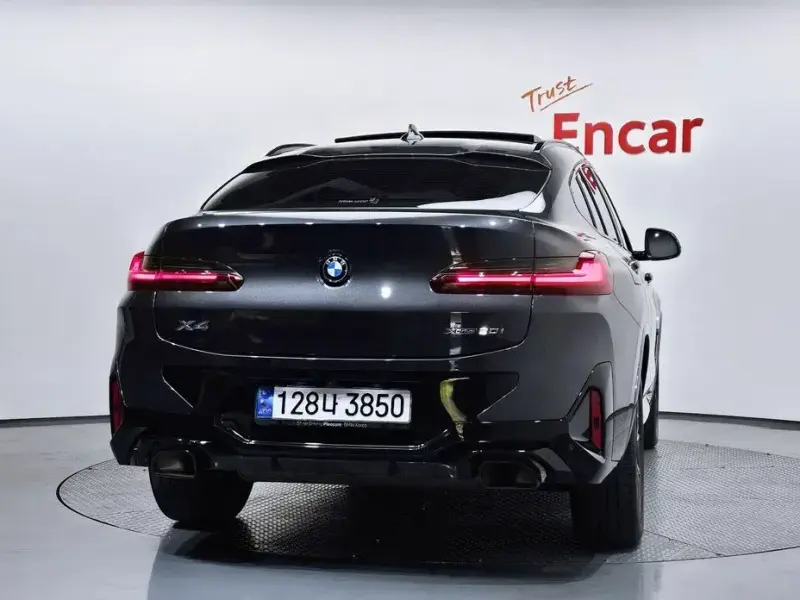 2023 BMW X4 с пробегом 52 684 км