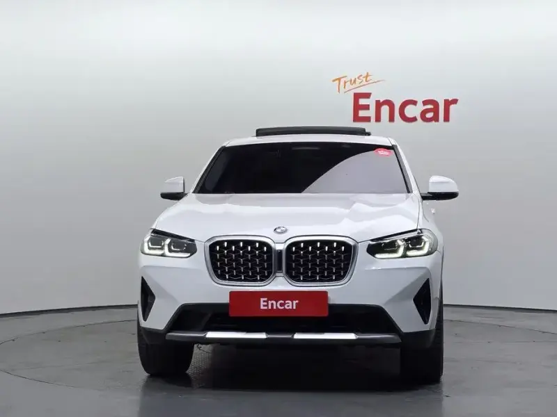 2023 BMW X4 с пробегом 44 727 км