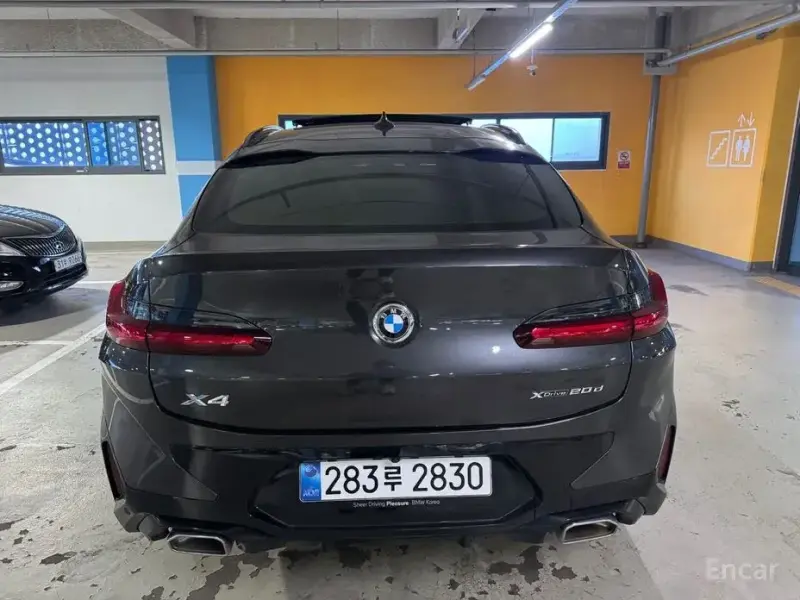 2025 BMW X4 с пробегом 7 200 км