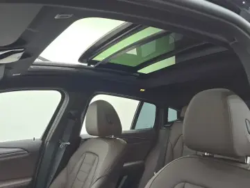 2025 BMW X4 с пробегом 4 404 км