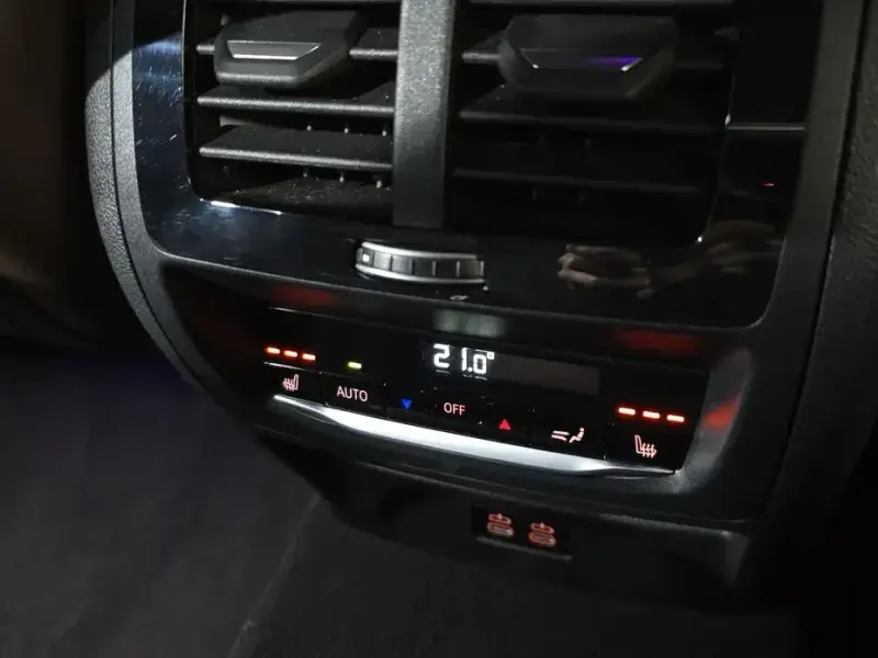 2025 BMW X4 с пробегом 4 404 км
