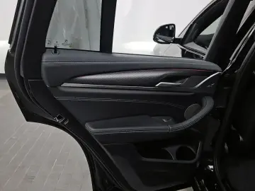 2023 BMW X4 с пробегом 34 160 км