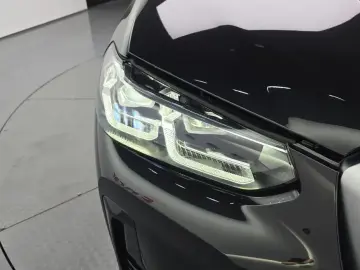 2025 BMW X4 с пробегом 4 404 км