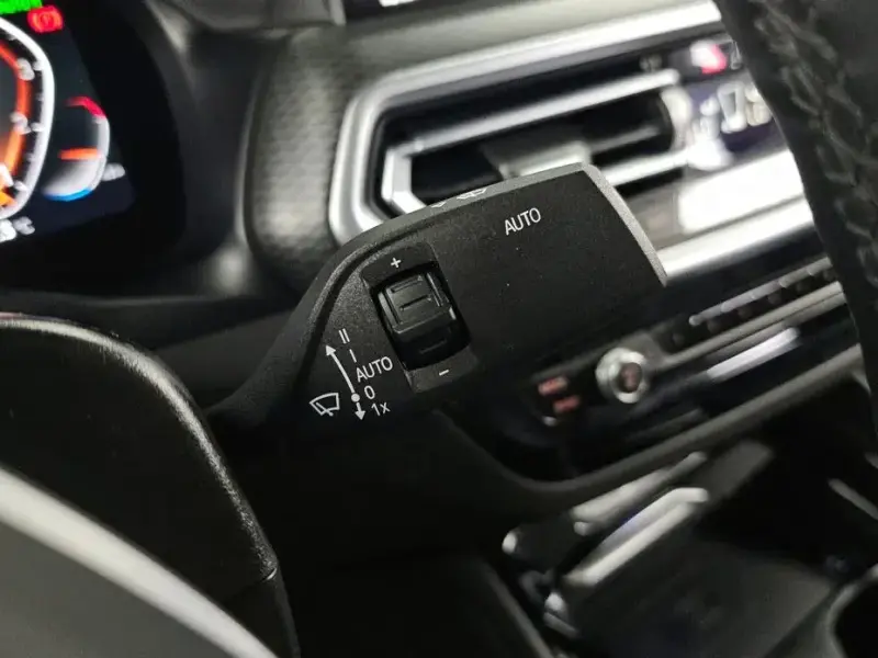 2023 BMW X4 с пробегом 34 160 км