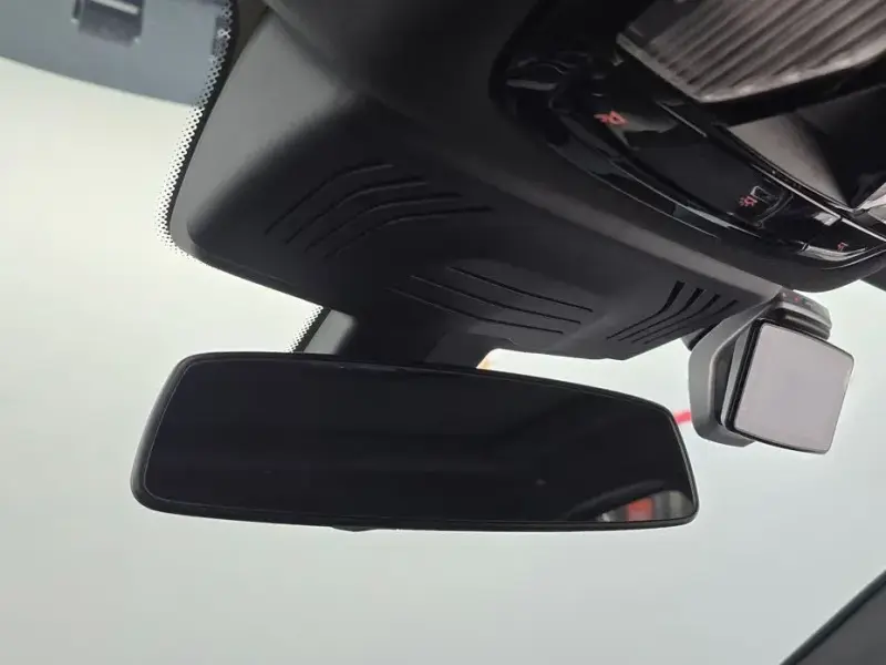 2025 BMW X4 с пробегом 4 404 км