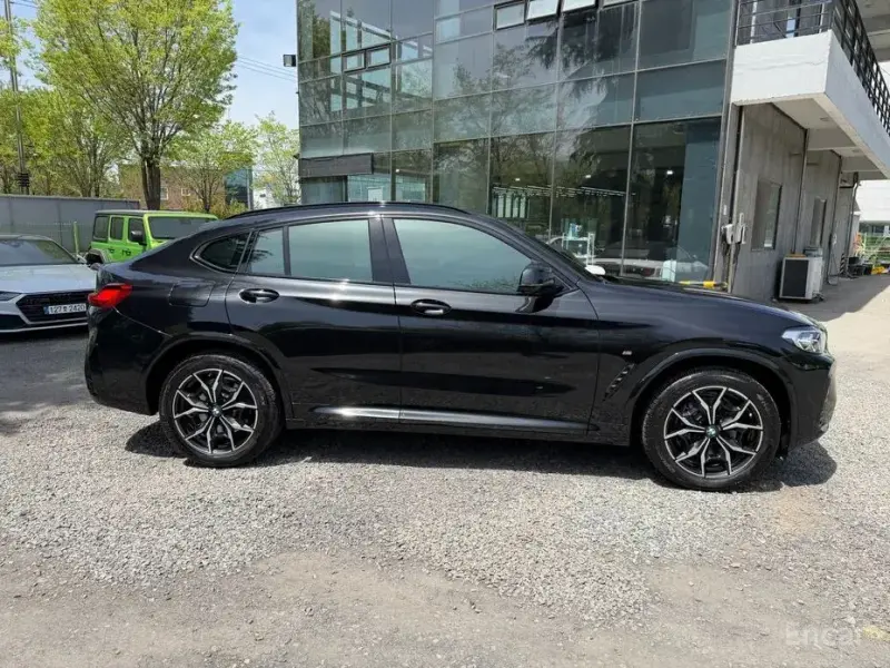 2023 BMW X4 с пробегом 63 000 км