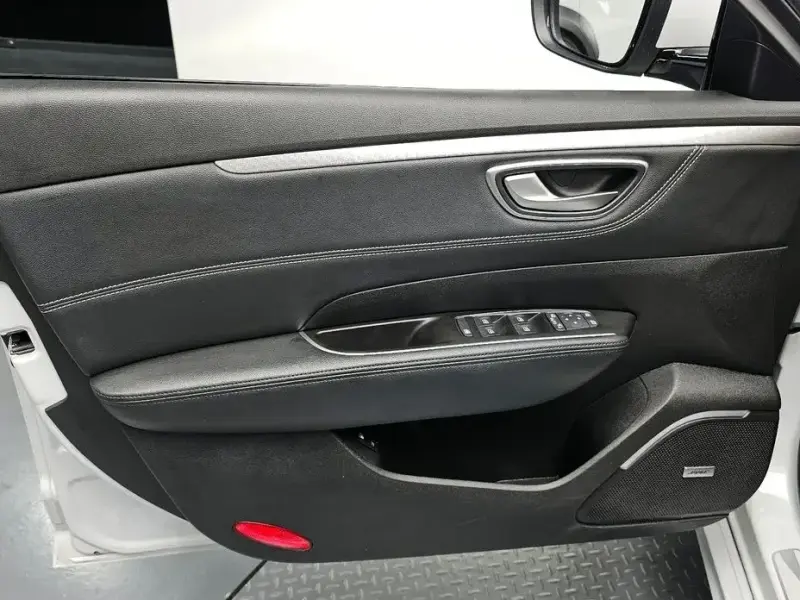 2022 Renault Samsung SM6 с пробегом 107 128 км