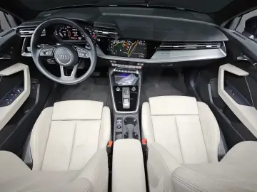2023 Audi A3 с пробегом 10 411 км