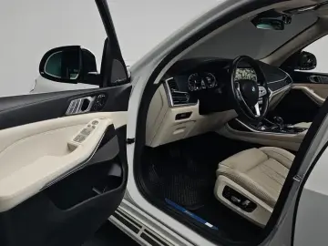 2022 BMW X7 с пробегом 95 666 км