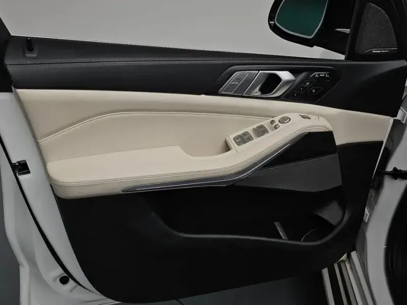 2022 BMW X7 с пробегом 95 666 км