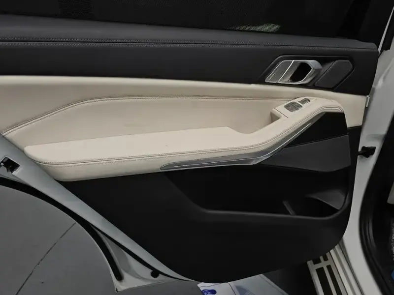 2022 BMW X7 с пробегом 95 666 км