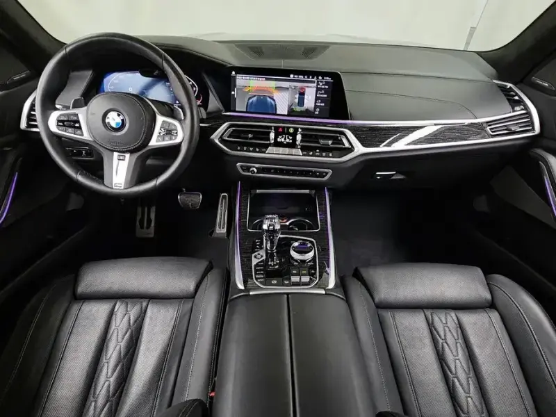 2022 BMW X7 с пробегом 30 083 км