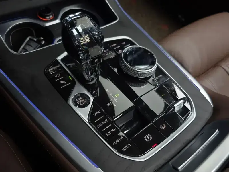 2022 BMW X7 с пробегом 28 870 км
