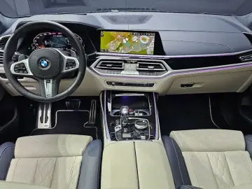 2022 BMW X7 с пробегом 73 337 км