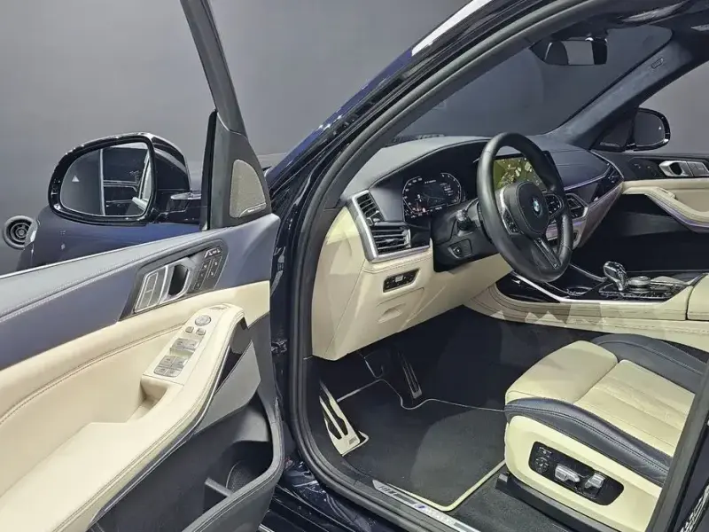 2022 BMW X7 с пробегом 73 337 км