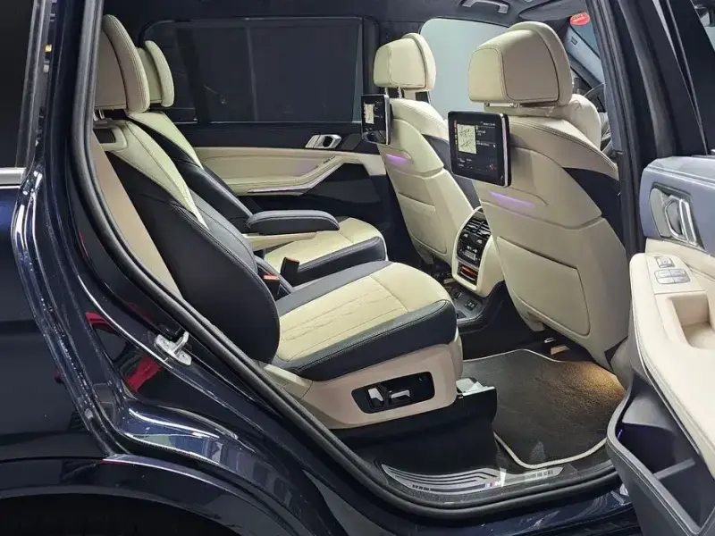 2022 BMW X7 с пробегом 73 337 км