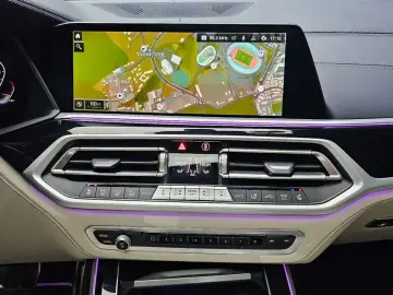 2022 BMW X7 с пробегом 73 337 км