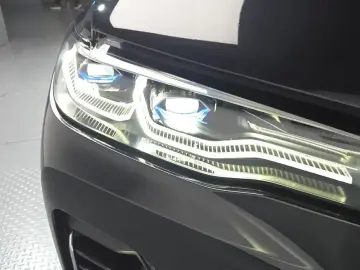 2022 BMW X7 с пробегом 28 870 км