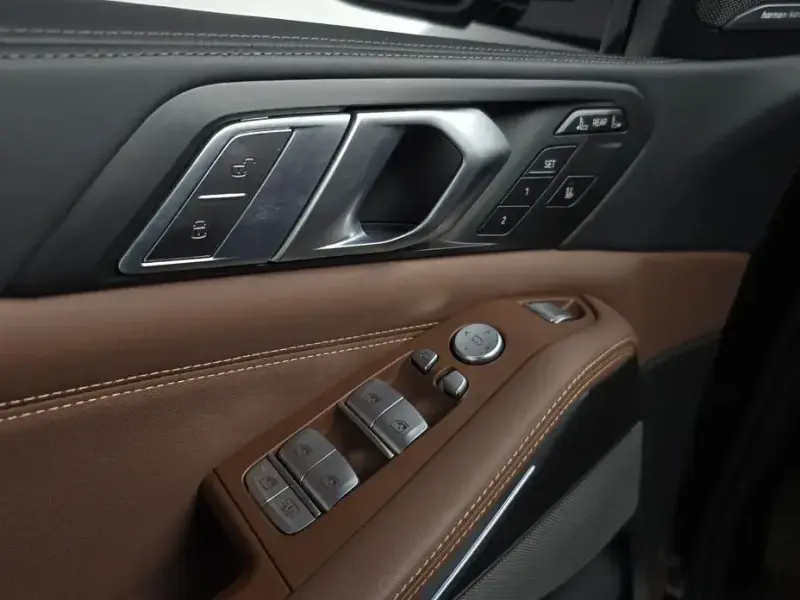 2022 BMW X7 с пробегом 28 870 км