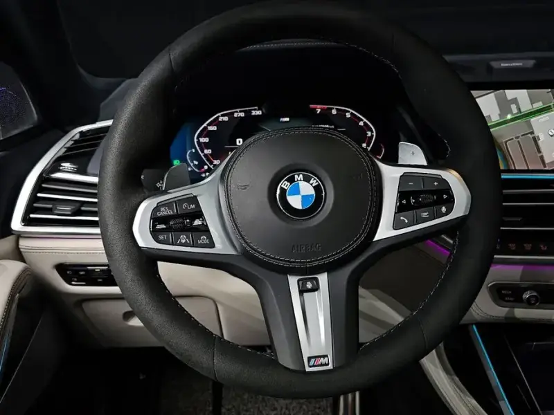 2022 BMW X7 с пробегом 37 669 км