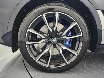 2022 BMW X7 с пробегом 72 361 км