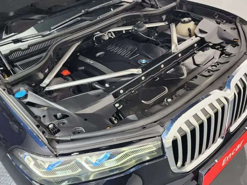 2022 BMW X7 с пробегом 72 361 км