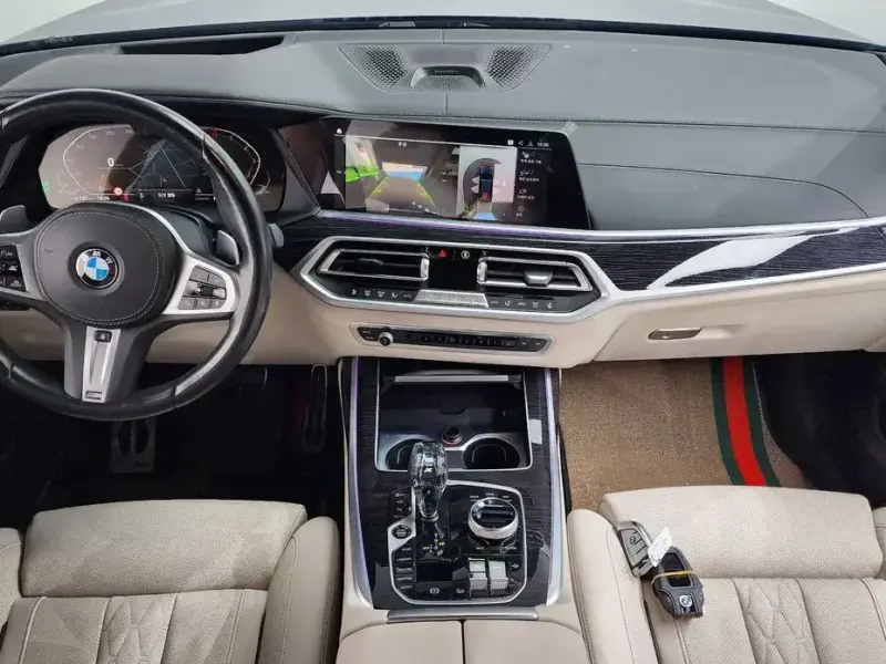 2022 BMW X7 с пробегом 72 361 км