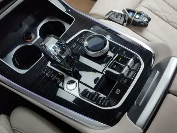 2022 BMW X7 с пробегом 72 361 км