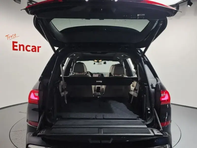 2022 BMW X7 с пробегом 72 361 км